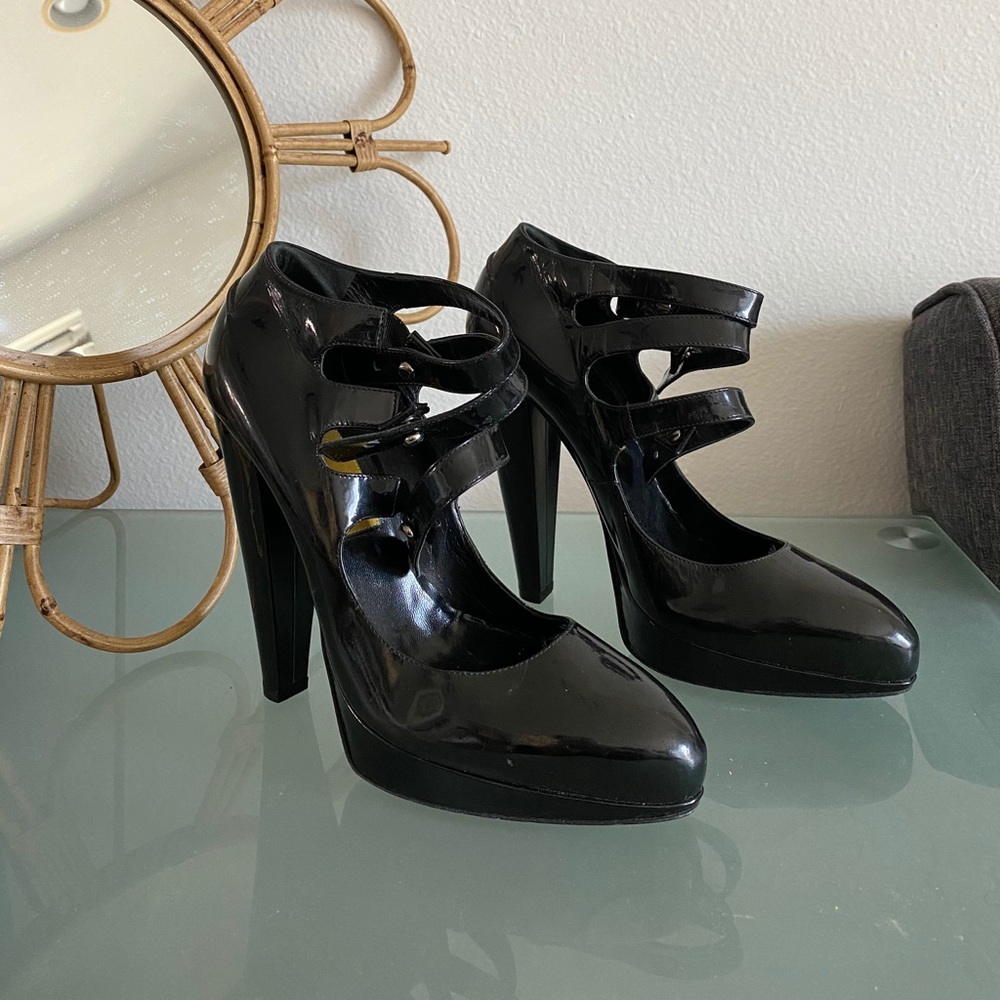 LANVIN FRONT STRAP HEEL